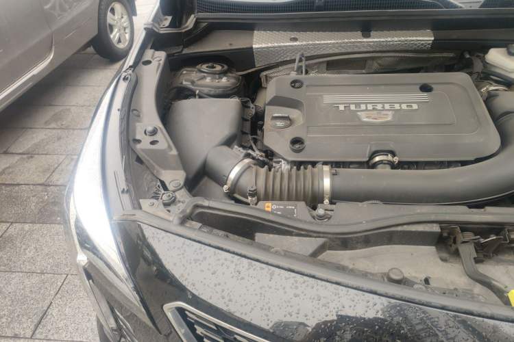 Used Cadillac XT4 2022 28T Two-Wheel Drive Fashion Edition Engine Bay Right