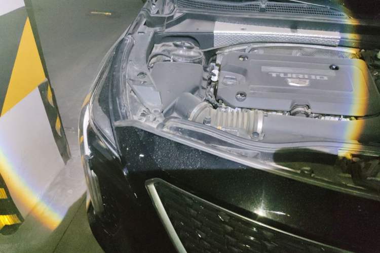 Used Cadillac XT4 2022 28T Two-Wheel Drive Fashion Edition Engine Bay Right