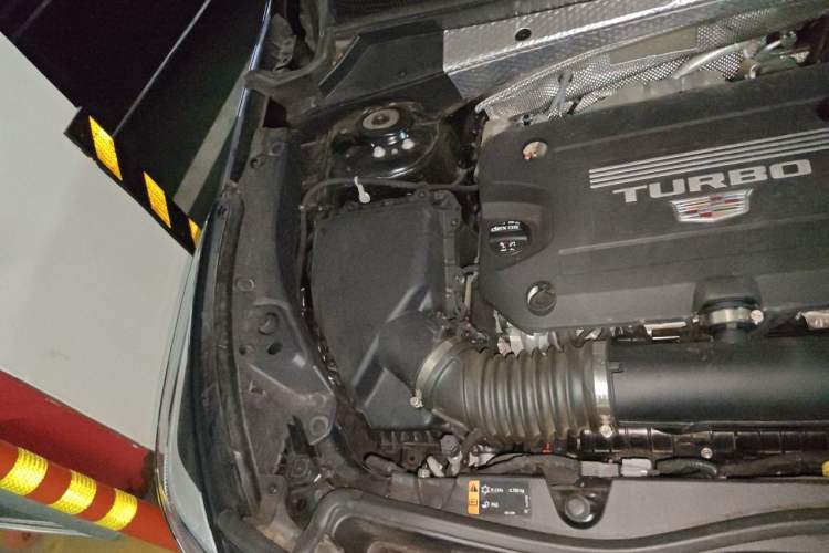 Used Cadillac XT4 2022 28T Two-Wheel Drive Fashion Edition Engine Bay Right