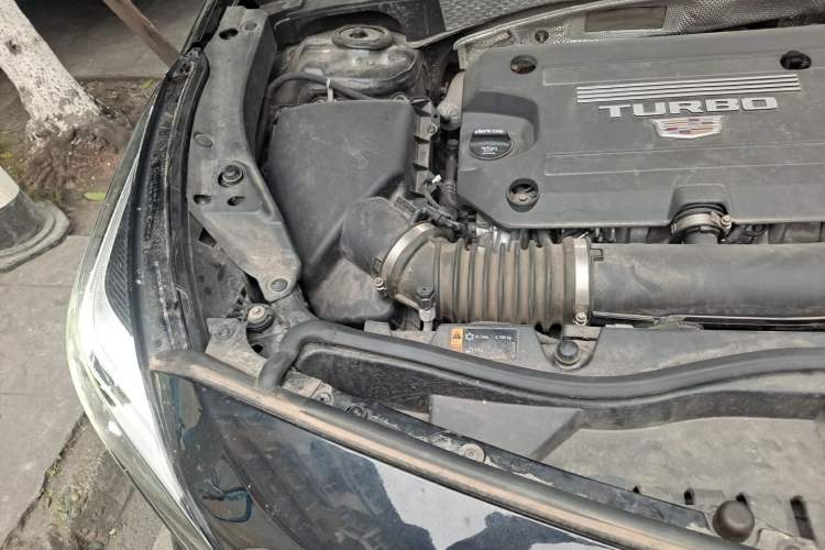 Used Cadillac XT4 2022 28T Two-Wheel Drive Fashion Edition Engine Bay Right