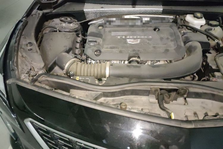Used Cadillac XT4 2022 28T Two-Wheel Drive Prestige Version Engine Bay Right