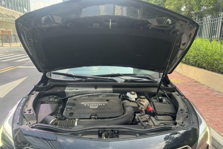 Used Cadillac XT4 2022 28T Two-Wheel Drive Fashion Edition Engine Bay