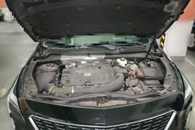 Used Cadillac XT4 2022 28T Two-Wheel Drive Prestige Version Engine Bay