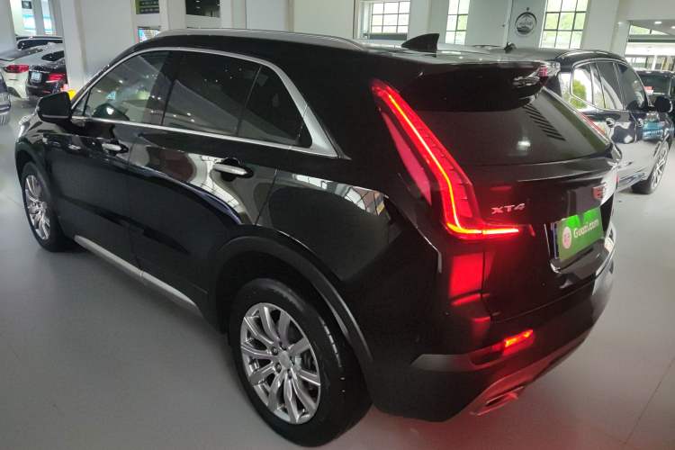 Used Cadillac XT4 2022 28T Two-Wheel Drive Prestige Version Exterior 2
