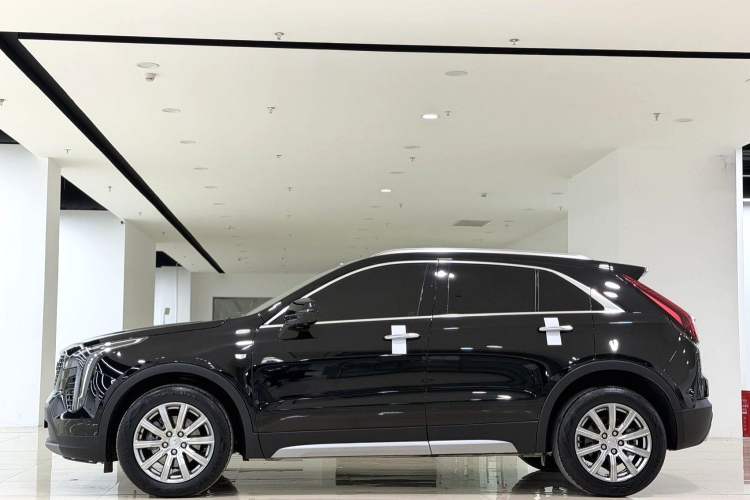 Used Cadillac XT4 2022 28T Two-Wheel Drive Prestige Version Exterior 2