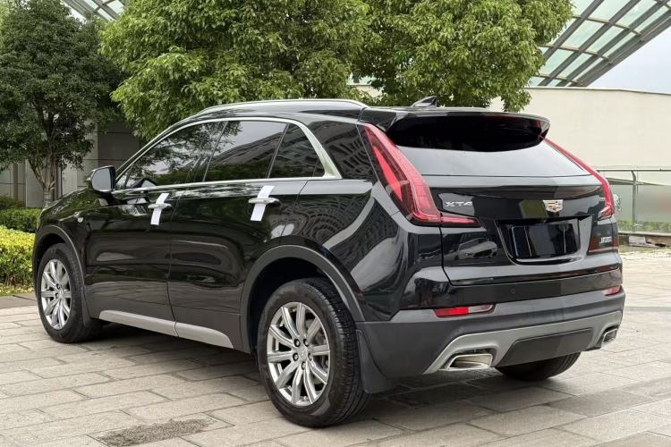 Used Cadillac XT4 2022 28T Two-Wheel Drive Prestige Version Exterior 3