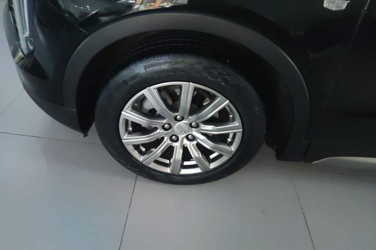 Used Cadillac XT4 2022 28T Two-Wheel Drive Prestige Version Exterior 4