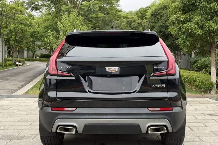 Used Cadillac XT4 2022 28T Two-Wheel Drive Prestige Version Exterior 4