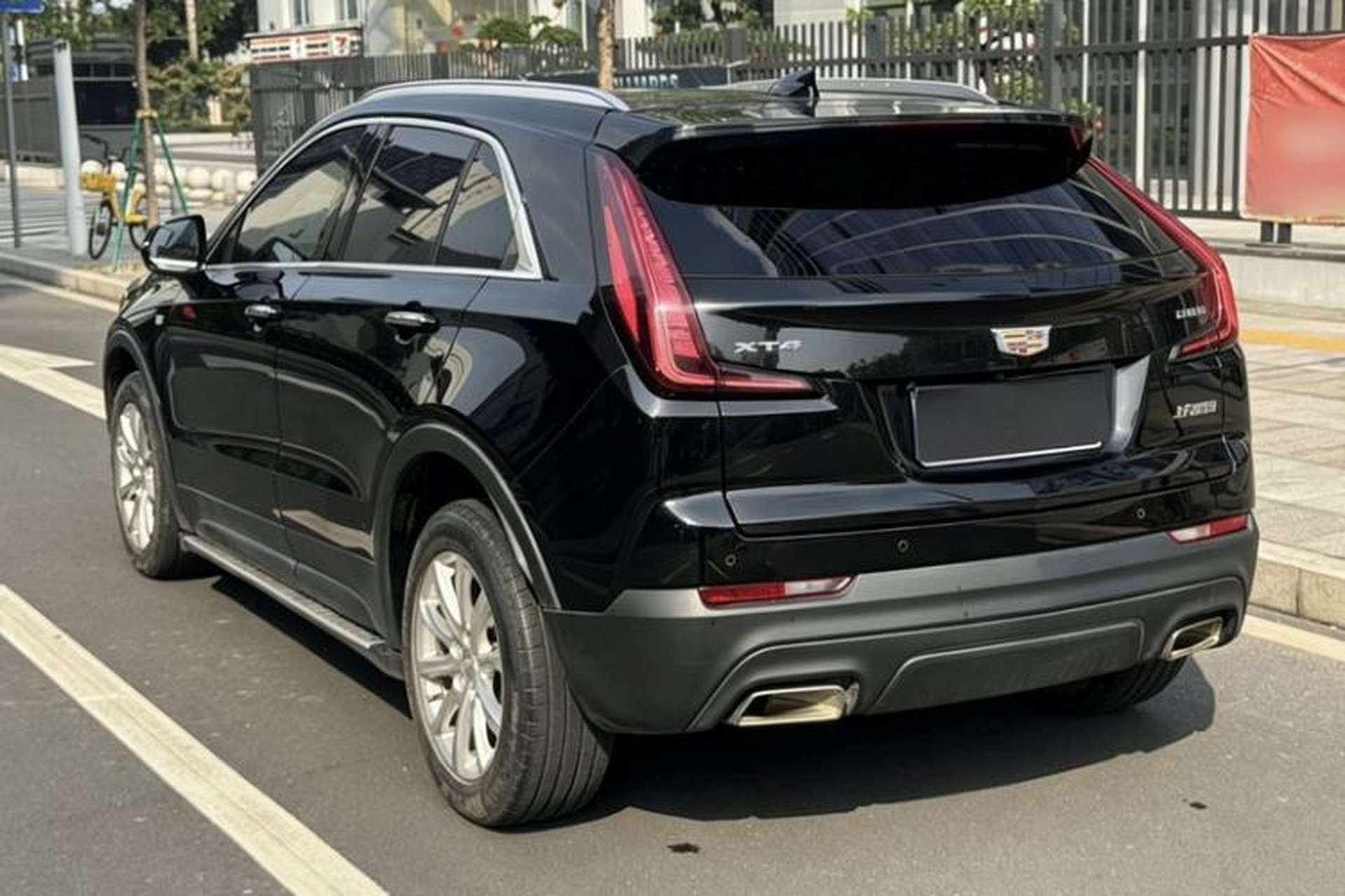 Used Cadillac XT4 2022 28T Two-Wheel Drive Fashion Edition Exterior 4