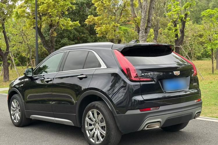 Used Cadillac XT4 2022 28T Two-Wheel-Drive Luxury Version Exterior 5