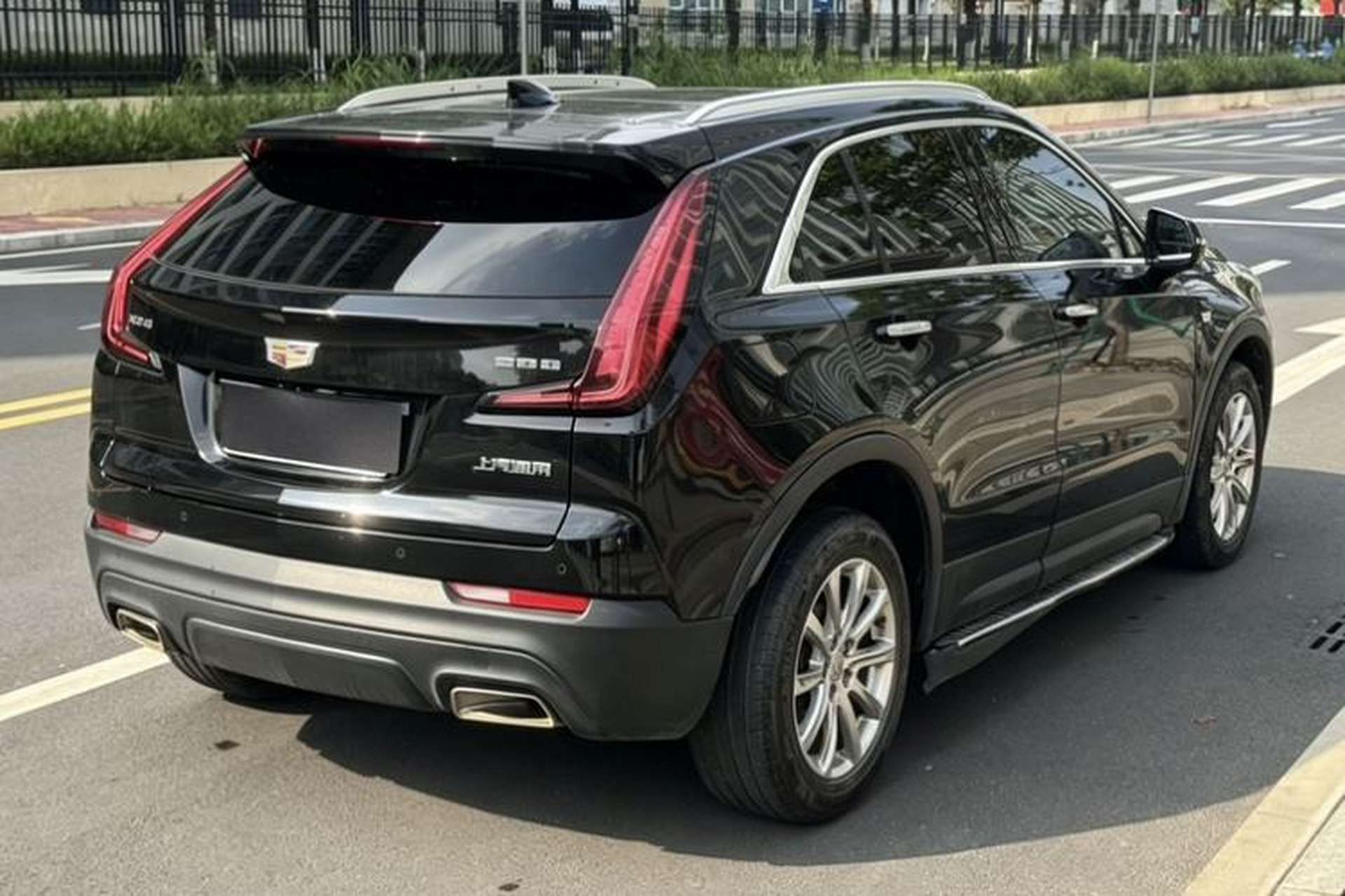Used Cadillac XT4 2022 28T Two-Wheel Drive Fashion Edition Exterior 5