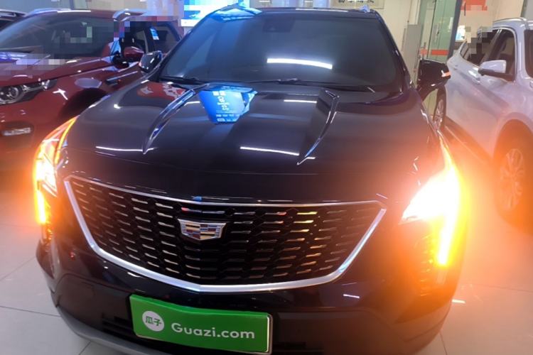 Used Cadillac XT4 2022 28T Two-Wheel-Drive Luxury Version Front