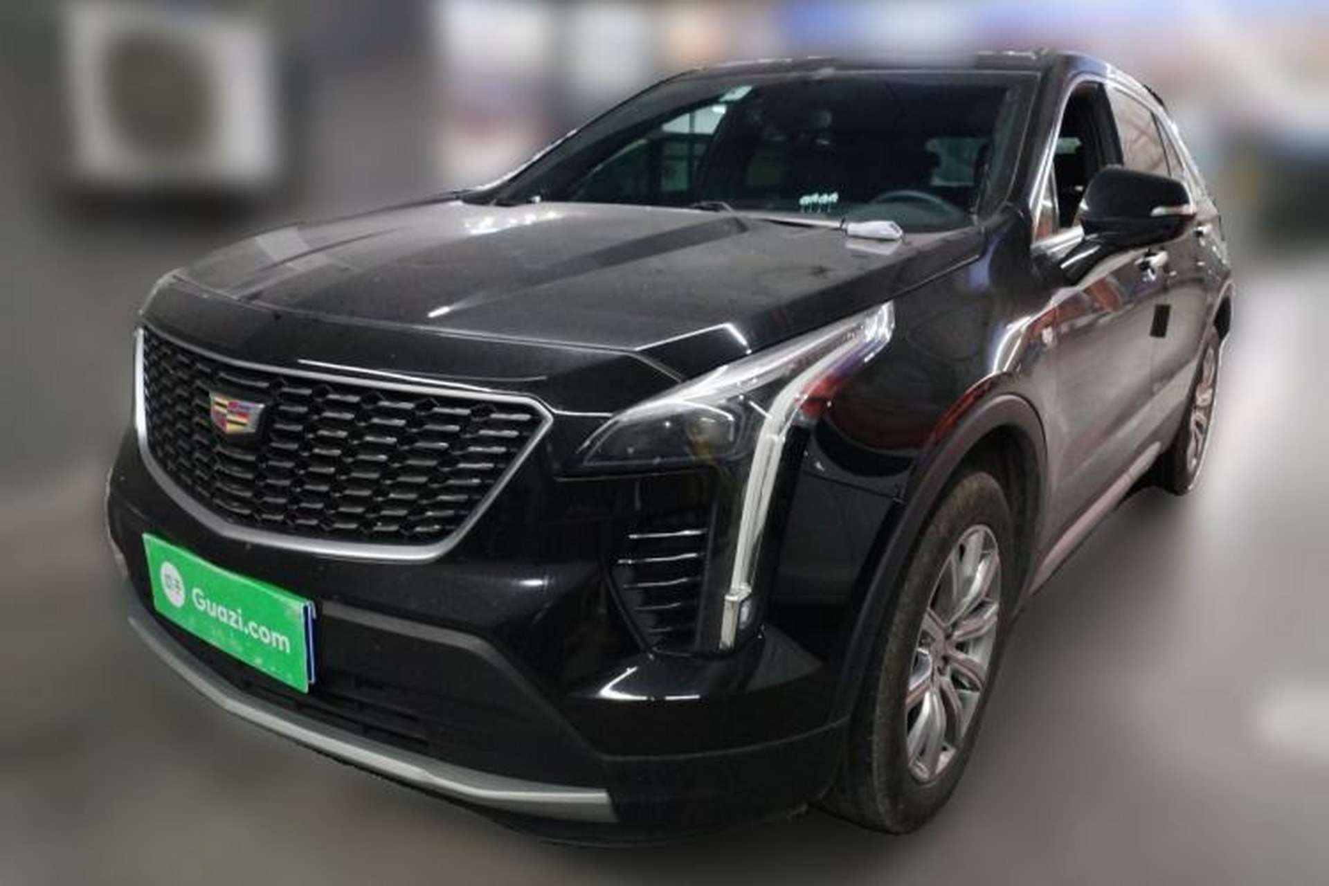 Used Cadillac XT4 2022 28T Two-Wheel-Drive Luxury Version Front Left 45 Deg
