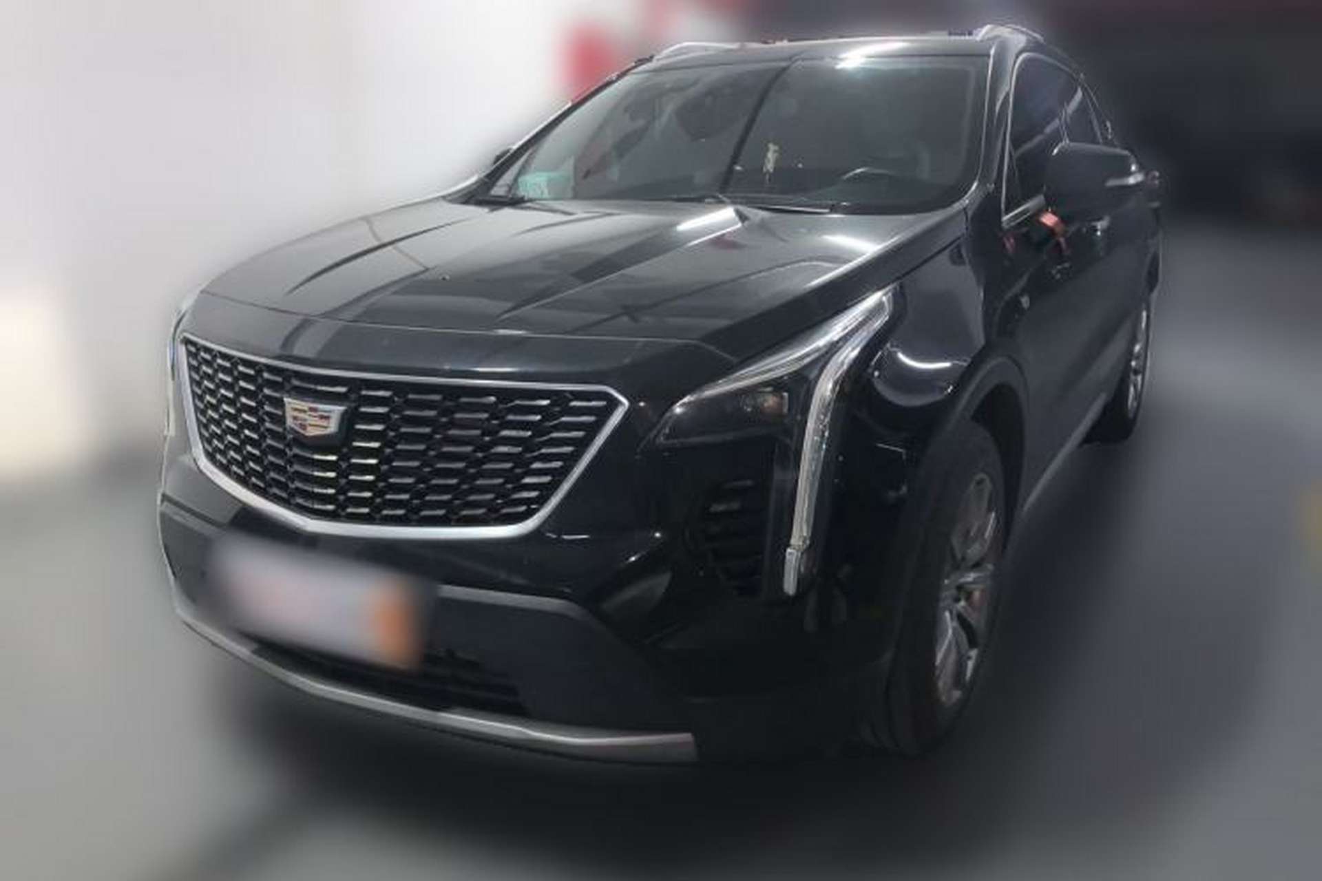 Used Cadillac XT4 2022 28T Two-Wheel-Drive Luxury Version Front Left 45 Deg