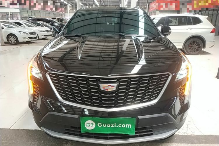 Used Cadillac XT4 2022 28T Two-Wheel-Drive Luxury Version Front