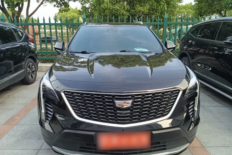 Used Cadillac XT4 2022 28T Two-Wheel-Drive Luxury Version Front
