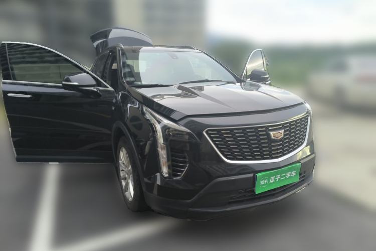 Used Cadillac XT4 2022 28T Two-Wheel Drive Fashion Edition Front Right 45 Deg