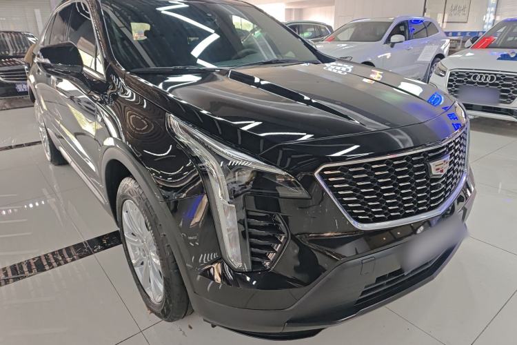 Used Cadillac XT4 2022 28T Two-Wheel Drive Fashion Edition Front Right 45 Deg