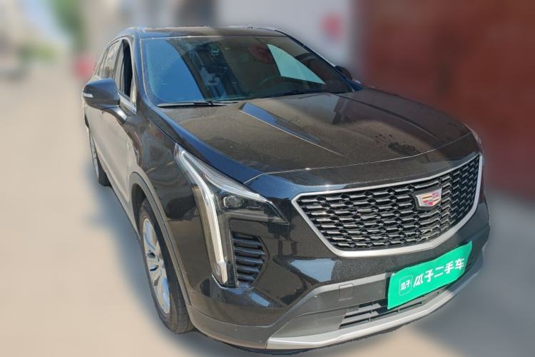 Used Cadillac XT4 2022 28T Two-Wheel Drive Prestige Version Front Right 45 Deg