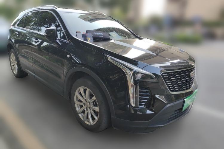 Used Cadillac XT4 2022 28T Two-Wheel Drive Fashion Edition Front Right 45 Deg