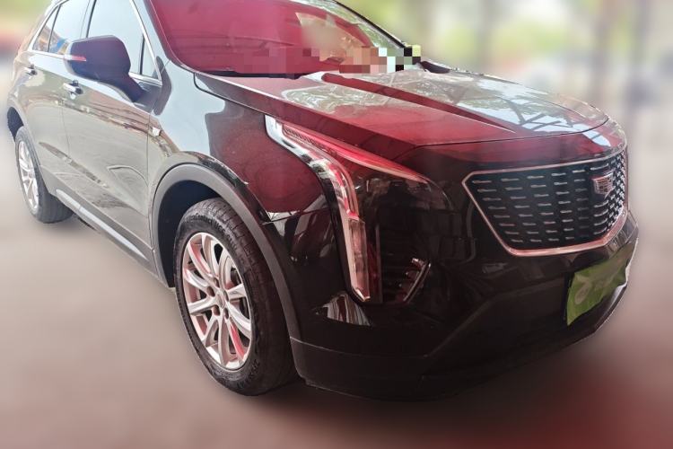 Used Cadillac XT4 2022 28T Two-Wheel Drive Fashion Edition Front Right 45 Deg