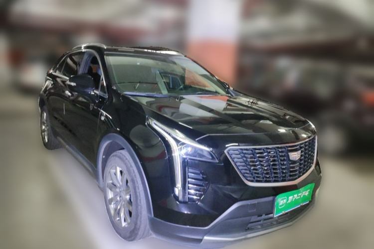 Used Cadillac XT4 2022 28T Two-Wheel Drive Prestige Version Front Right 45 Deg