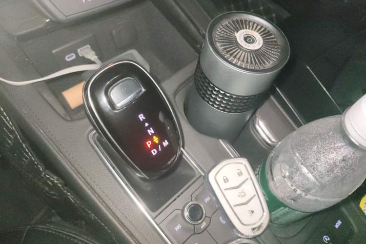 Used Cadillac XT4 2022 28T Two-Wheel Drive Fashion Edition Gear Lever