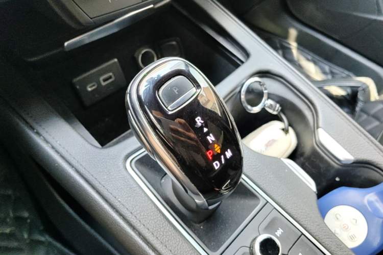 Used Cadillac XT4 2022 28T Two-Wheel Drive Fashion Edition Gear Lever