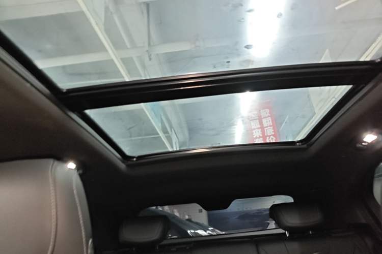 Used Cadillac XT4 2022 28T Two-Wheel Drive Fashion Edition Headliner