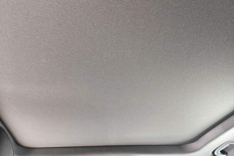 Used Cadillac XT4 2022 28T Two-Wheel-Drive Luxury Version Headliner