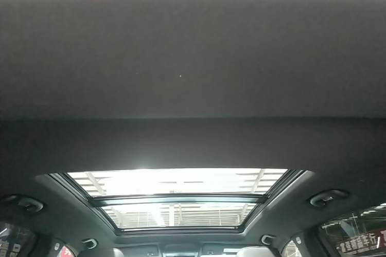 Used Cadillac XT4 2022 28T Two-Wheel-Drive Luxury Version Headliner
