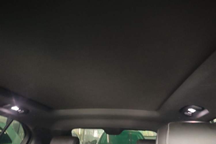 Used Cadillac XT4 2022 28T Two-Wheel Drive Fashion Edition Headliner
