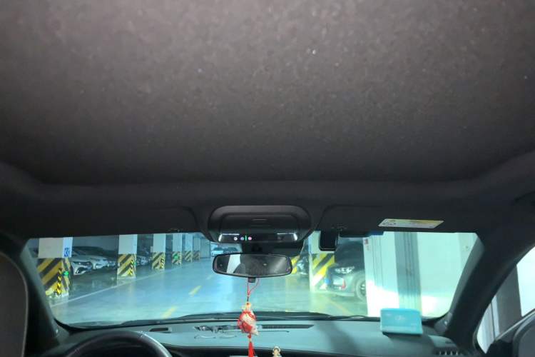 Used Cadillac XT4 2022 28T Two-Wheel-Drive Luxury Version Headliner