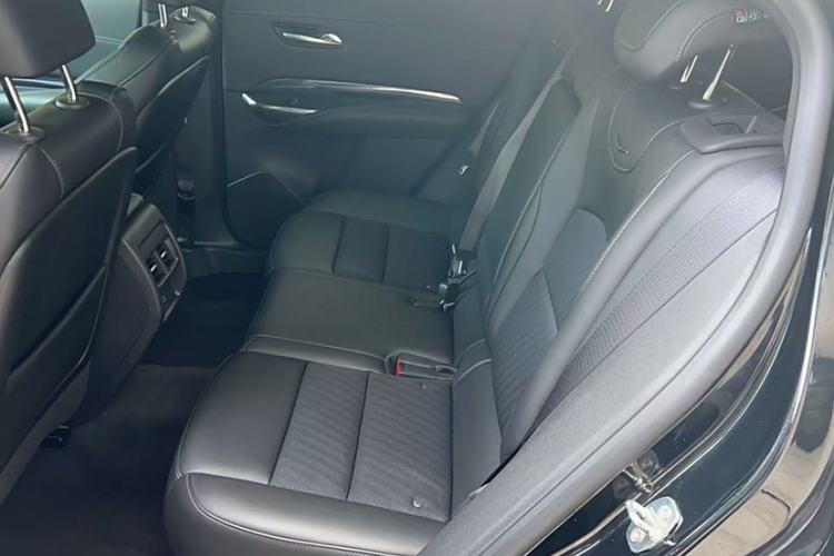 Used Cadillac XT4 2022 28T Two-Wheel Drive Fashion Edition Interior 1