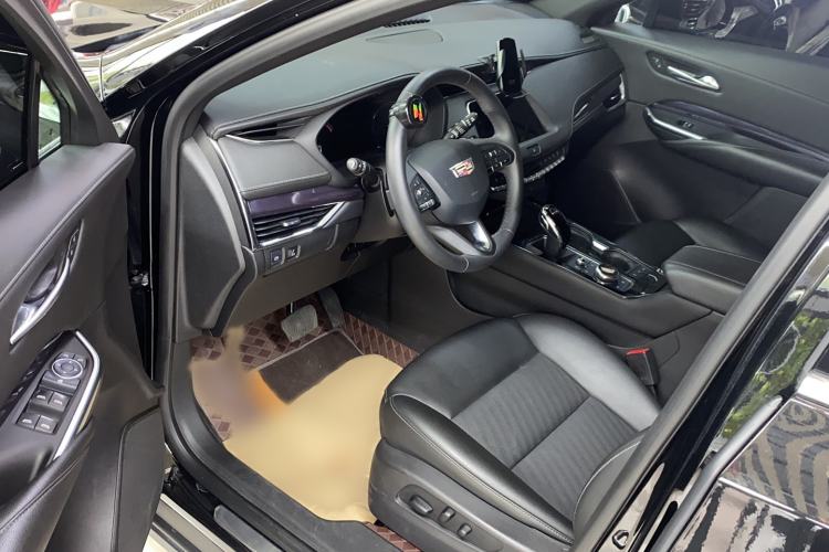 Used Cadillac XT4 2022 28T Two-Wheel Drive Fashion Edition Interior 1