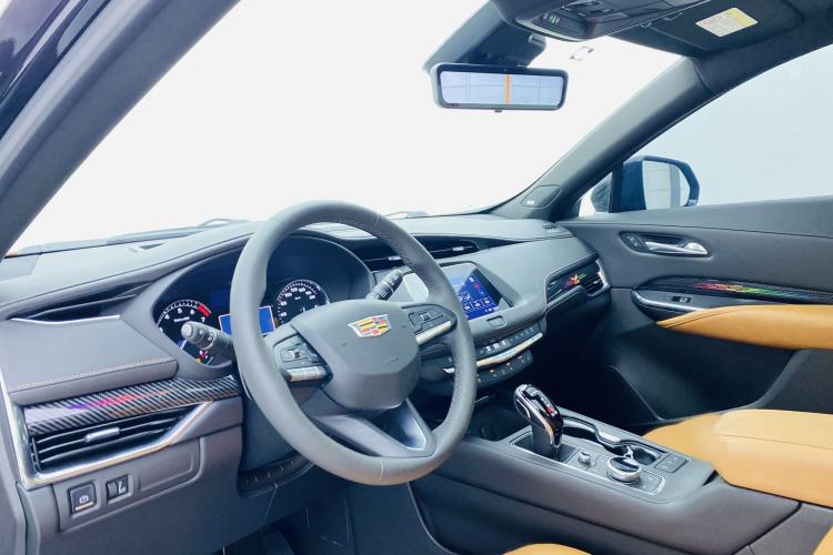 Used Cadillac XT4 2022 28T Four-Wheel Drive Prestige Version Interior 1