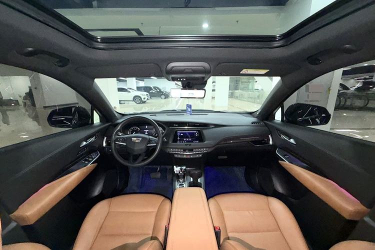 Used Cadillac XT4 2022 28T Two-Wheel Drive Prestige Version Interior 1