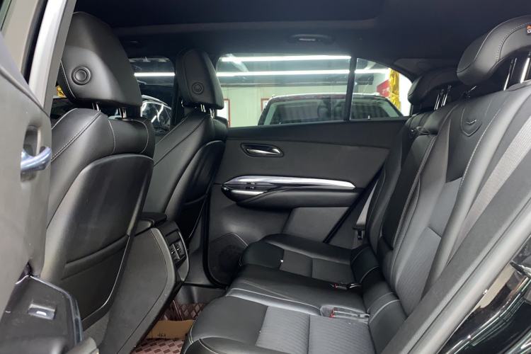 Used Cadillac XT4 2022 28T Two-Wheel Drive Fashion Edition Interior 2