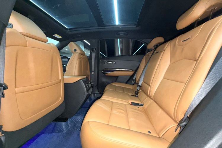 Used Cadillac XT4 2022 28T Two-Wheel Drive Prestige Version Interior 2