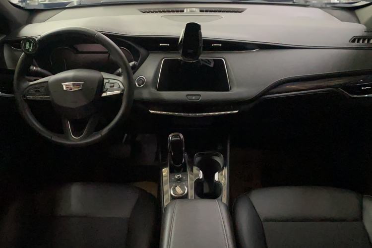 Used Cadillac XT4 2022 28T Two-Wheel Drive Fashion Edition Interior 3