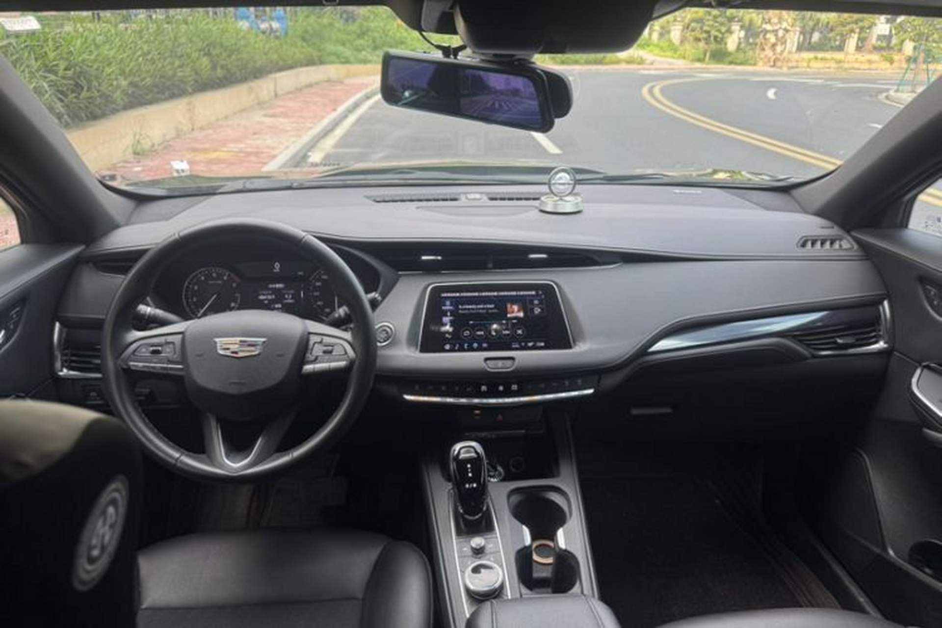 Used Cadillac XT4 2022 28T Two-Wheel Drive Fashion Edition Interior 3