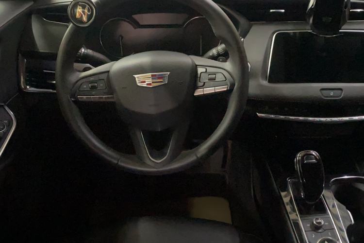 Used Cadillac XT4 2022 28T Two-Wheel Drive Fashion Edition Interior 4