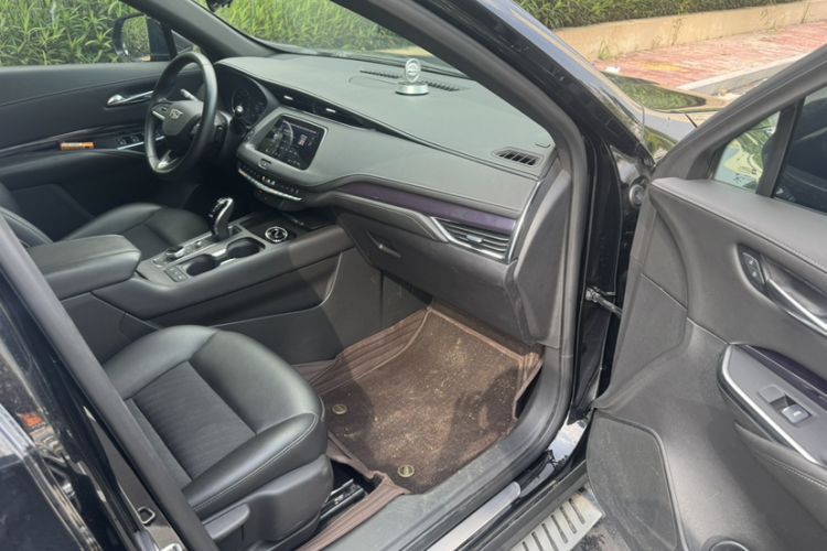 Used Cadillac XT4 2022 28T Two-Wheel Drive Fashion Edition Interior 6