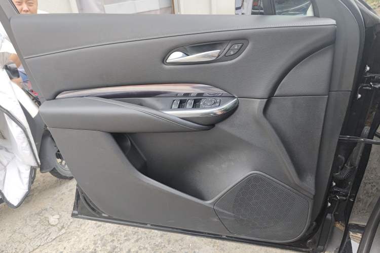 Used Cadillac XT4 2022 28T Two-Wheel Drive Fashion Edition Interior 7