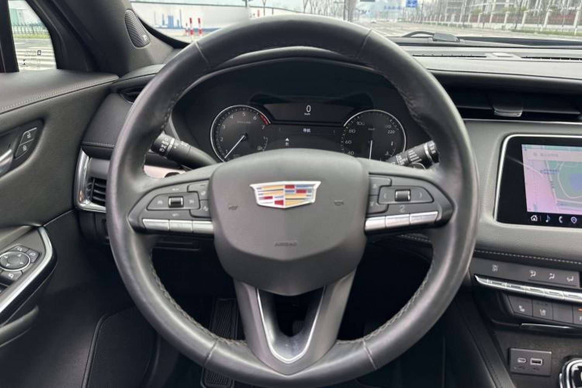 Used Cadillac XT4 2022 28T Two-Wheel Drive Prestige Version Interior 9
