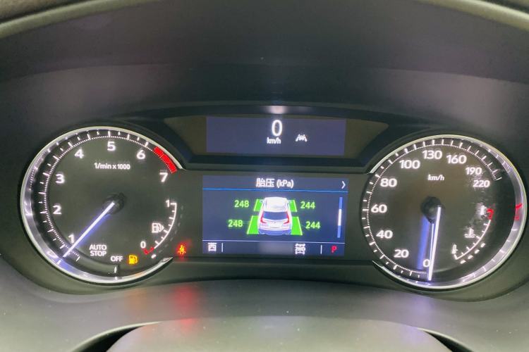 Used Cadillac XT4 2022 28T Four-Wheel Drive Prestige Version Interior 9