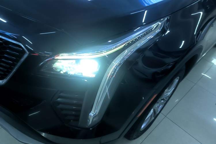 Used Cadillac XT4 2022 28T Two-Wheel-Drive Luxury Version Left Front Headlight