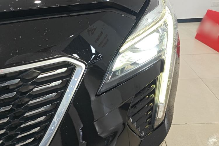 Used Cadillac XT4 2022 28T Two-Wheel Drive Prestige Version Left Front Headlight