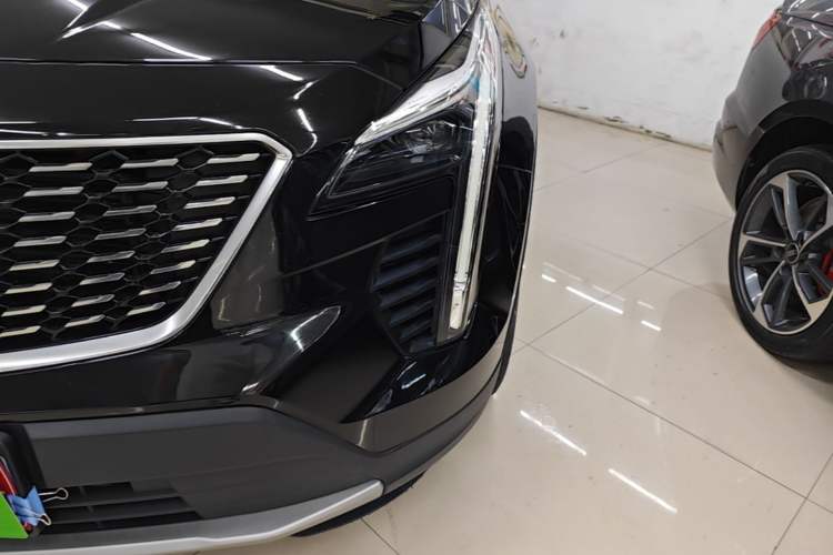 Used Cadillac XT4 2022 28T Two-Wheel-Drive Luxury Version Left Front Headlight