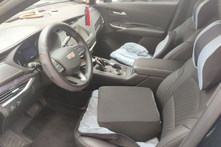Used Cadillac XT4 2022 28T Two-Wheel Drive Fashion Edition Left Front Seat